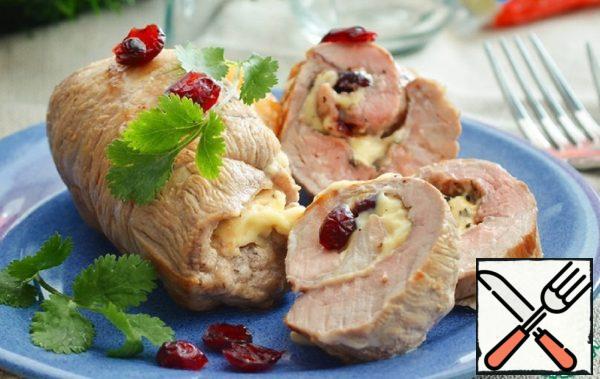 Rolls with Cheese and Dried Cranberries Recipe