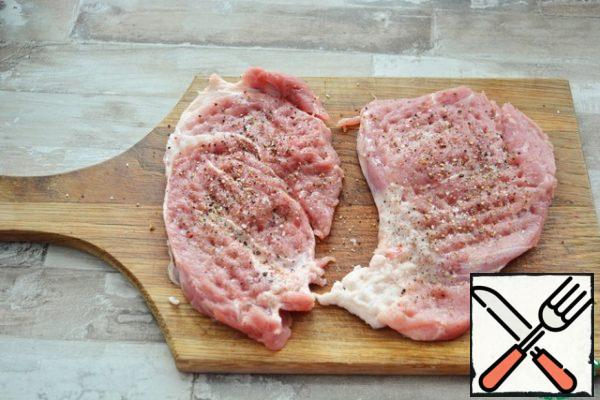 Chop the pork pieces well, add salt and pepper to taste