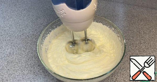 Beat our creamy mass for 7-10 minutes until a small " density"