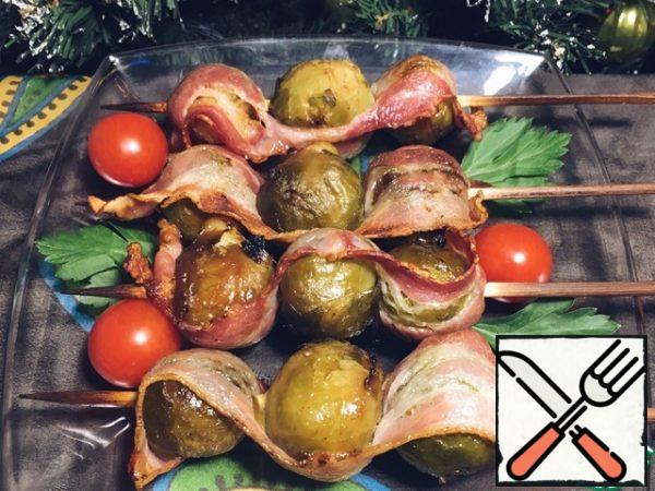 Our appetizer is ready.
It can be served both hot and cold.