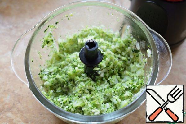 Chop the broccoli;