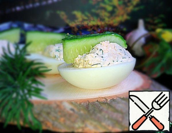 Eggs stuffed with Cheese and Garlic Recipe