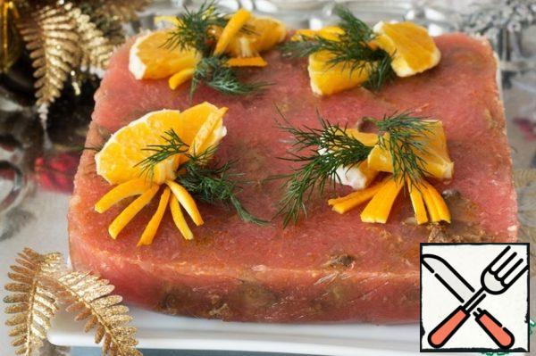 Close the film and put in a cool place until solidified.
Serve with slices of citrus and herbs.