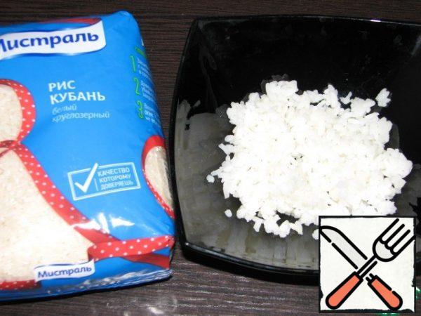 Boil the rice according to the instructions on the package.