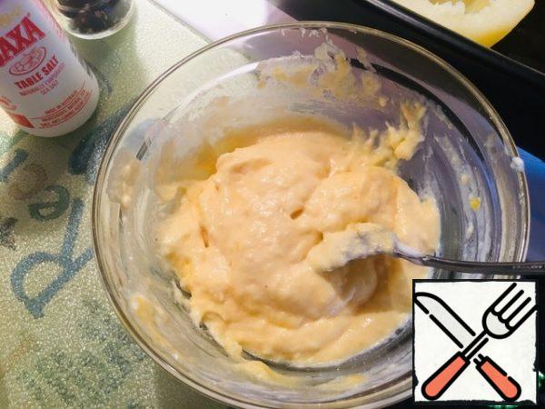 Mix everything well with a fork without lumps, I scrolled on a blender.