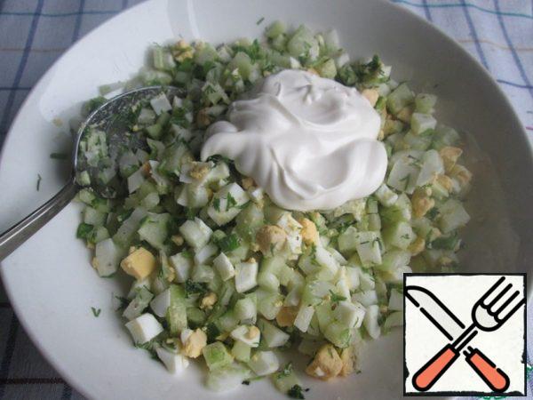 Add mayonnaise ( optional-yogurt, or sour cream with mayonnaise) and mix again.