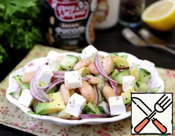 Salad with Avocado, Beans and Cheese Recipe