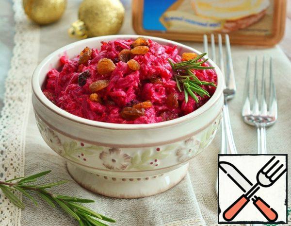 Beetroot Salad with Raisins and Bacon Recipe