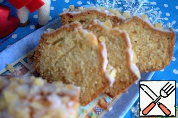Immediately sprinkle with candied fruits or other decorations.