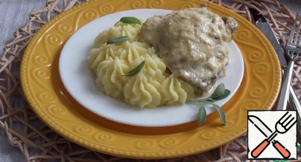 Chicken in Cheese and Milk Sauce Recipe