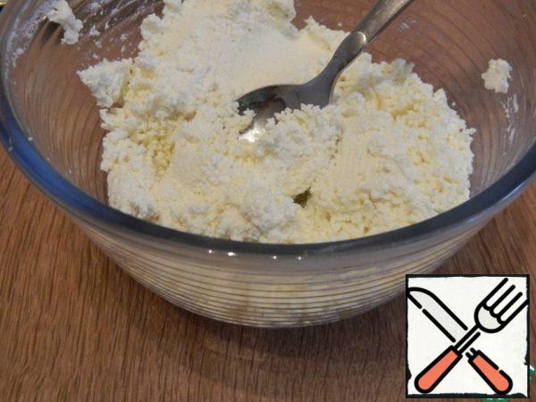 Cottage cheese take fat-free, rub it through a sieve.
