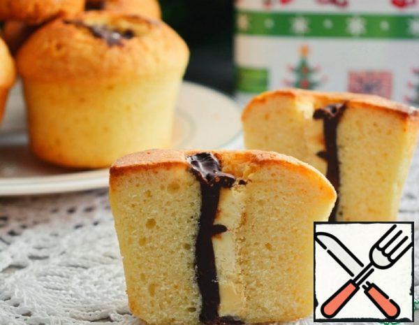 Cupcakes with a Chocolate Center Recipe
