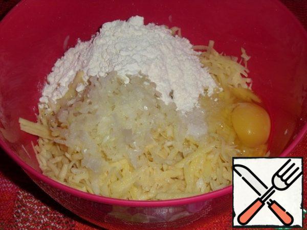 Then add the egg, salt and flour to the cup.