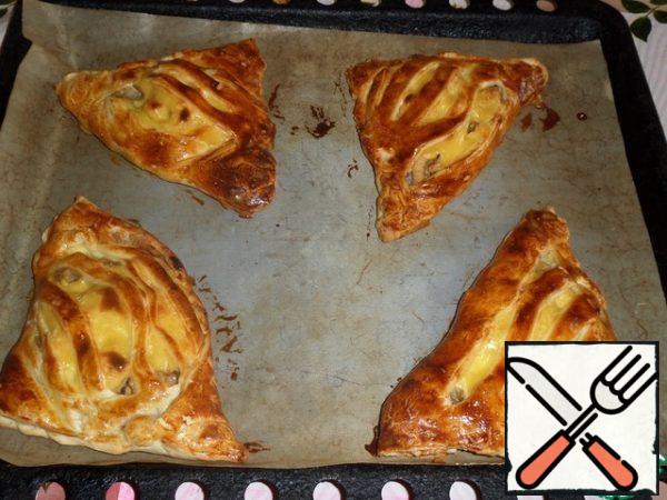 Bake the pies for 15 minutes at 180 degrees, focusing on our oven.