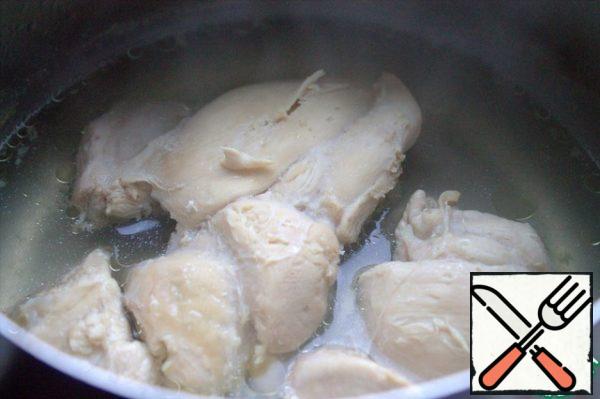 
Boil the breast with salt, we do not need broth.