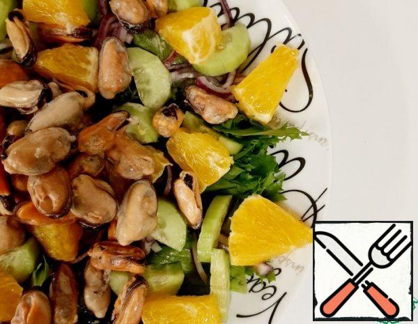 Salad with Mussels and Oranges Recipe