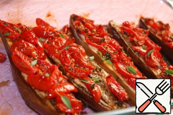 Bake in a preheated 200"C oven for 10-15 minutes. Focus on your oven!