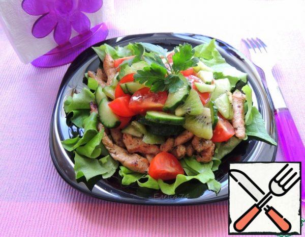 Salad with Kiwi and Chicken Recipe