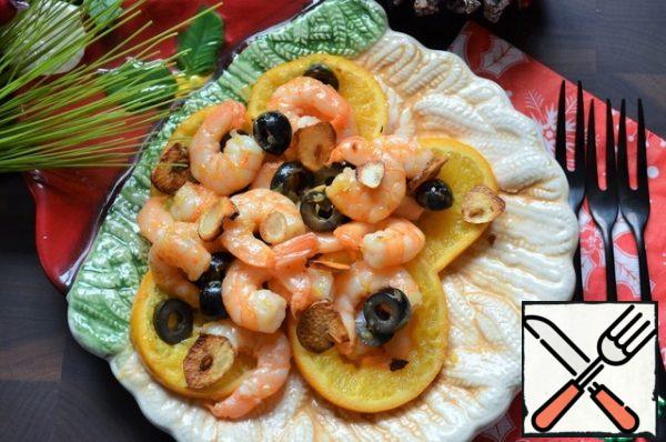 Place on a platter, add the garlic petals.
Add salt to taste.