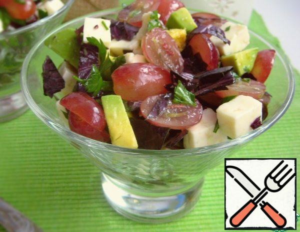 Salad with Avocado, Grapes and Cheese Recipe