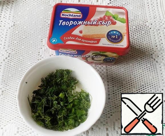 Add finely chopped greens to 60g of cottage cheese.