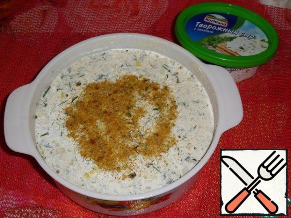 
Add salt, boiled water at room temperature and spices to taste (I have dry adjika). We mix.