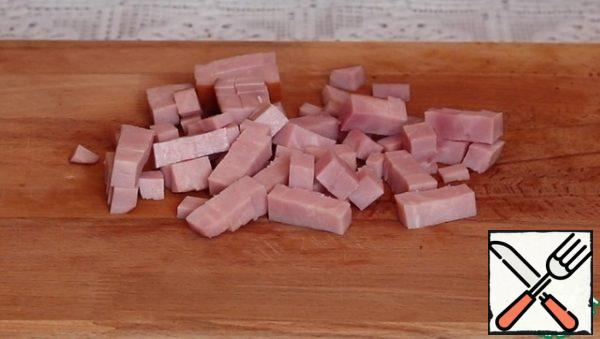 We also cut the ham into cubes.