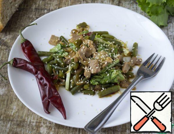 Green Salad with Meat and Beans Recipe