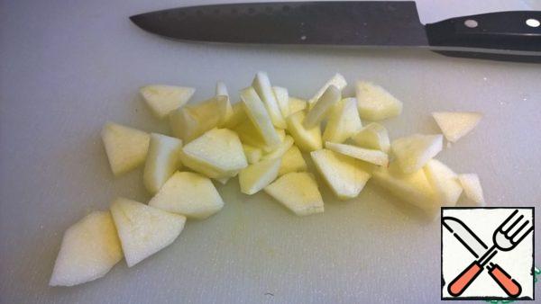 Peel the apple and cut it into small thin pieces (to match the pumpkin pieces).