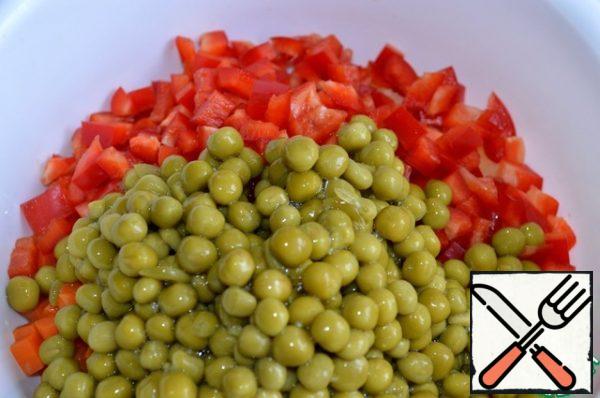 Add the green peas.