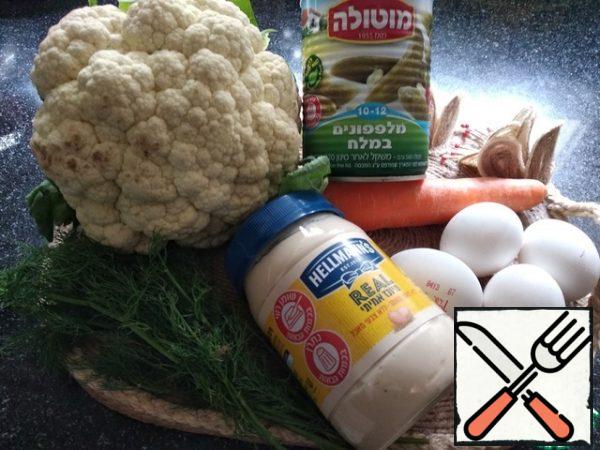 Necessary products. Boil the eggs and carrots until tender.