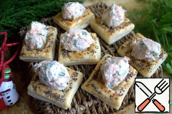 Use two teaspoons to form the filling for serving.