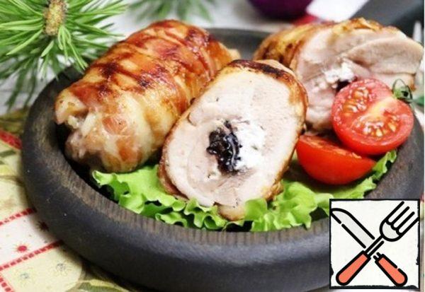 Chicken Rolls with Cottage Cheese and Plums Recipe