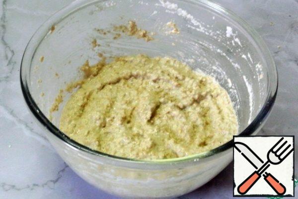 Mix so that the "islands" of whipped whites are visible in the dough. They will give the finished waffles a lush and delicate structure.