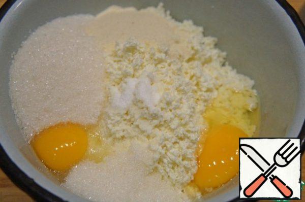 Add the lightly beaten eggs and the remaining ingredients,