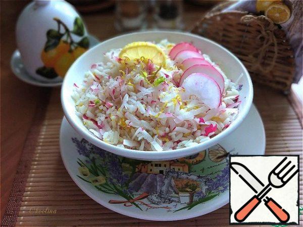 All combined, decorated with slices of radish, lemon and sprouts. I submitted it. Healthy and delicious.