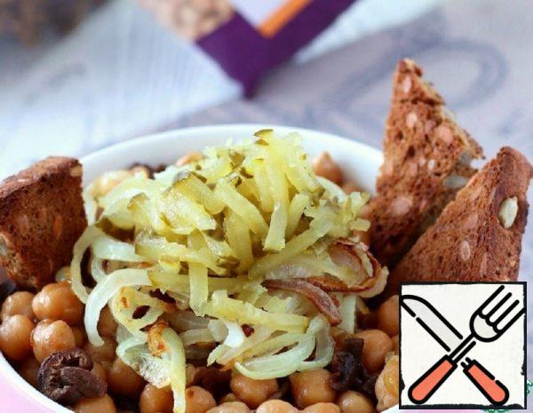 Chickpeas with a Complex Side Dish and Croutons Recipe