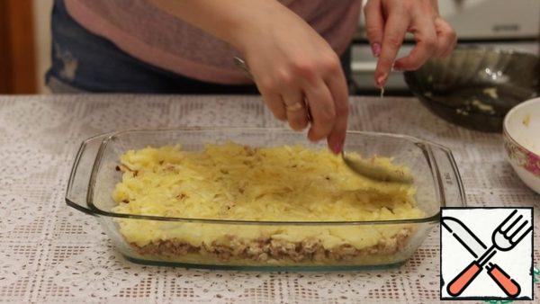 The third layer is the remaining zucchini.