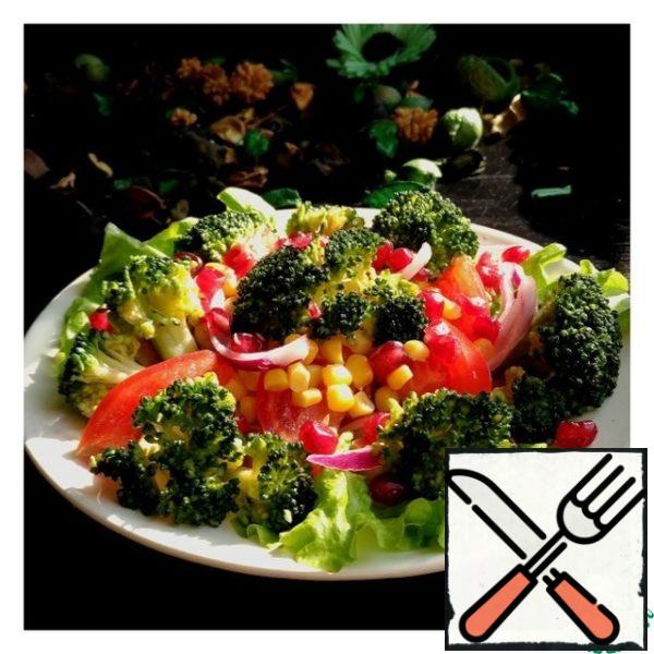 Disassemble the cabbage into inflorescences and arrange it randomly on top of the salad. Sprinkle with pomegranate seeds and serve immediately.)))