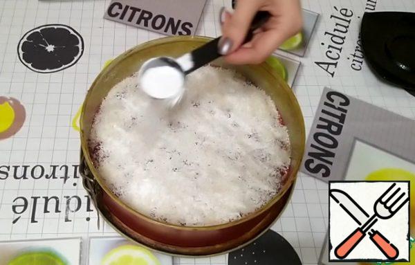 Sprinkle with powdered sugar on top.
We send it to the preheated oven to 180 degrees for about 35-45 minutes.
Check readiness with a wooden skewer.