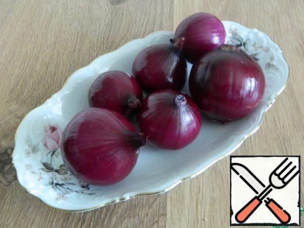 Peel the onion.