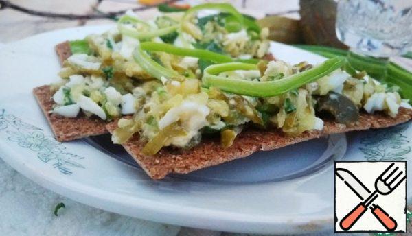 Snack Sandwiches with Pickles Recipe