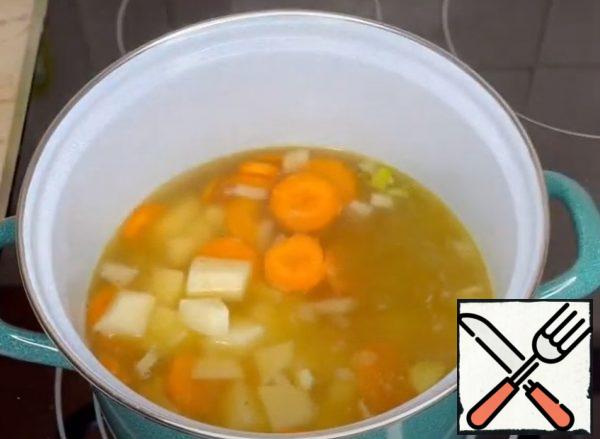 Cook until the vegetables are tender.