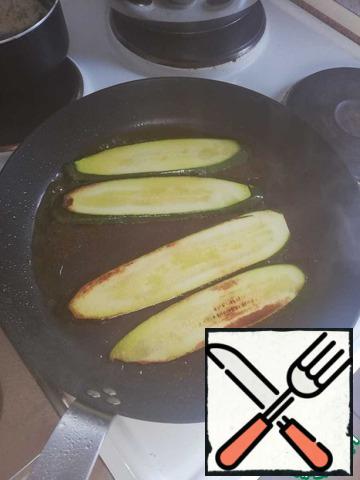 Fry in a frying pan or greased with oil, bake in the oven, or on the grill.