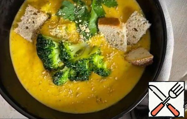 Serve with croutons and you can garnish with broccoli.