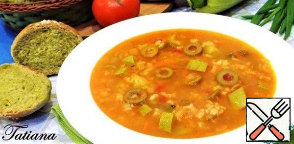 Delicious and rich soup-pickle is ready!
