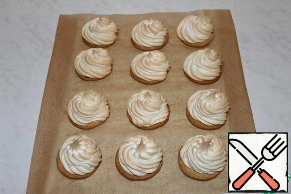 Bake at 150 ° C for 18-20 minutes.