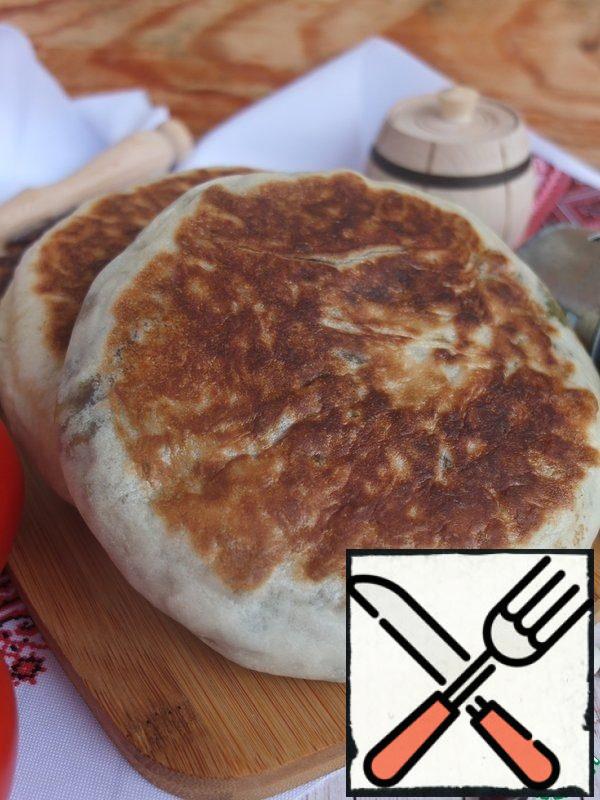 Bake in a dry pan until cooked on both sides.
I baked on one side without a lid, then turned the tortilla over and covered it with a lid.