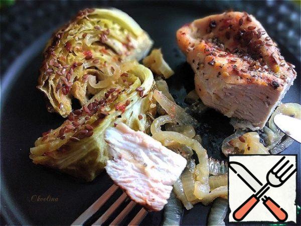 Of course, the turkey can be baked separately from the cabbage. Cabbage can be taken and more and put on a baking sheet. Eat as a main course, for example: on fast days or for vegetarians. Very soulful cabbage.
