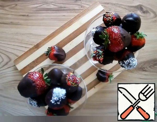 Chocolate Covered Strawberries Recipe